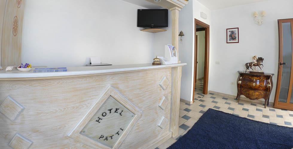 Hotel Patti Golfo Aranci Exterior photo