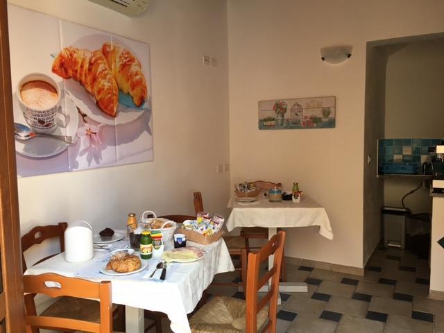 Hotel Patti Golfo Aranci Exterior photo